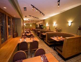 Travelodge By Wyndham Lasalle Kingston