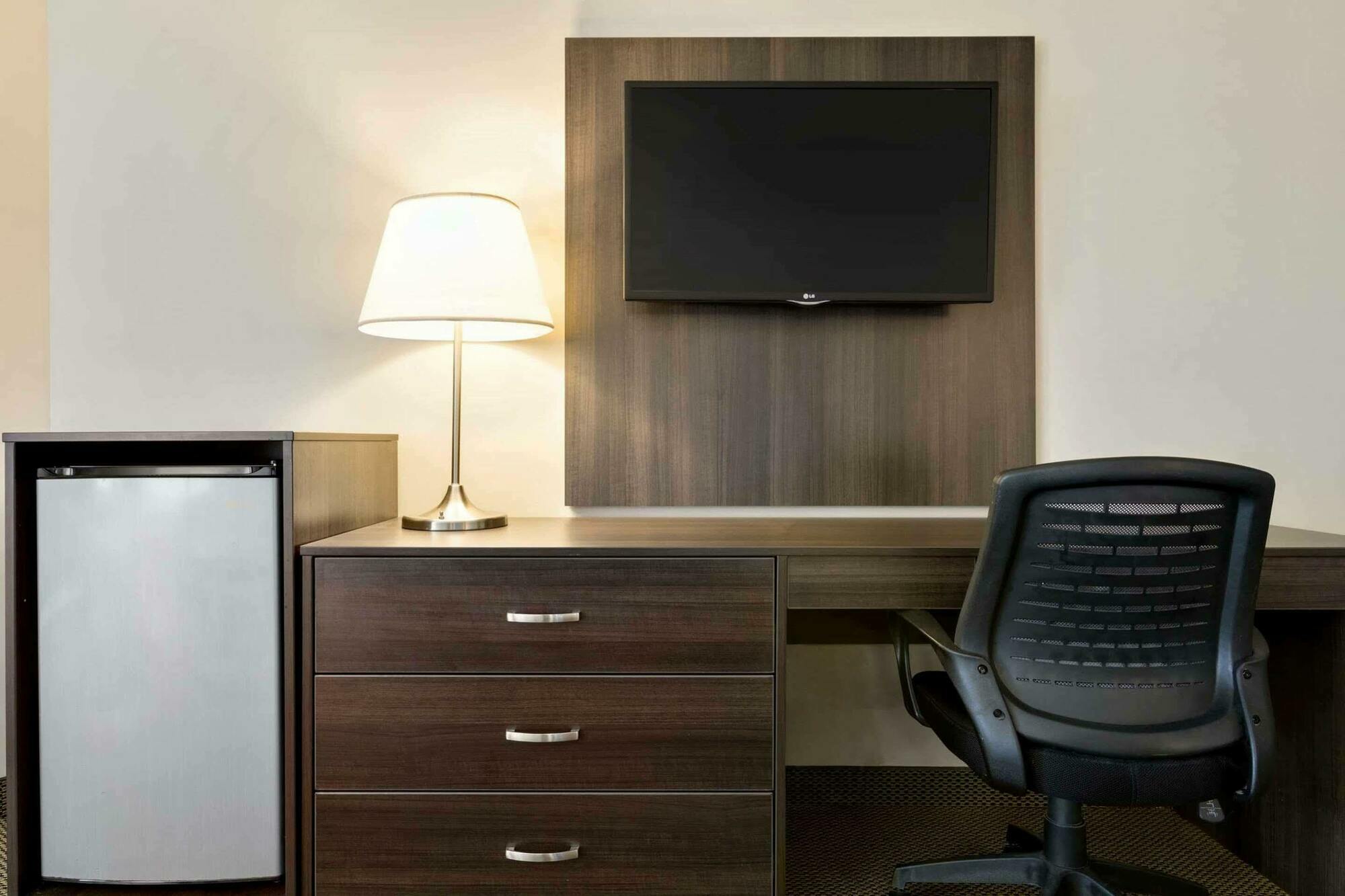 Travelodge By Wyndham Lasalle